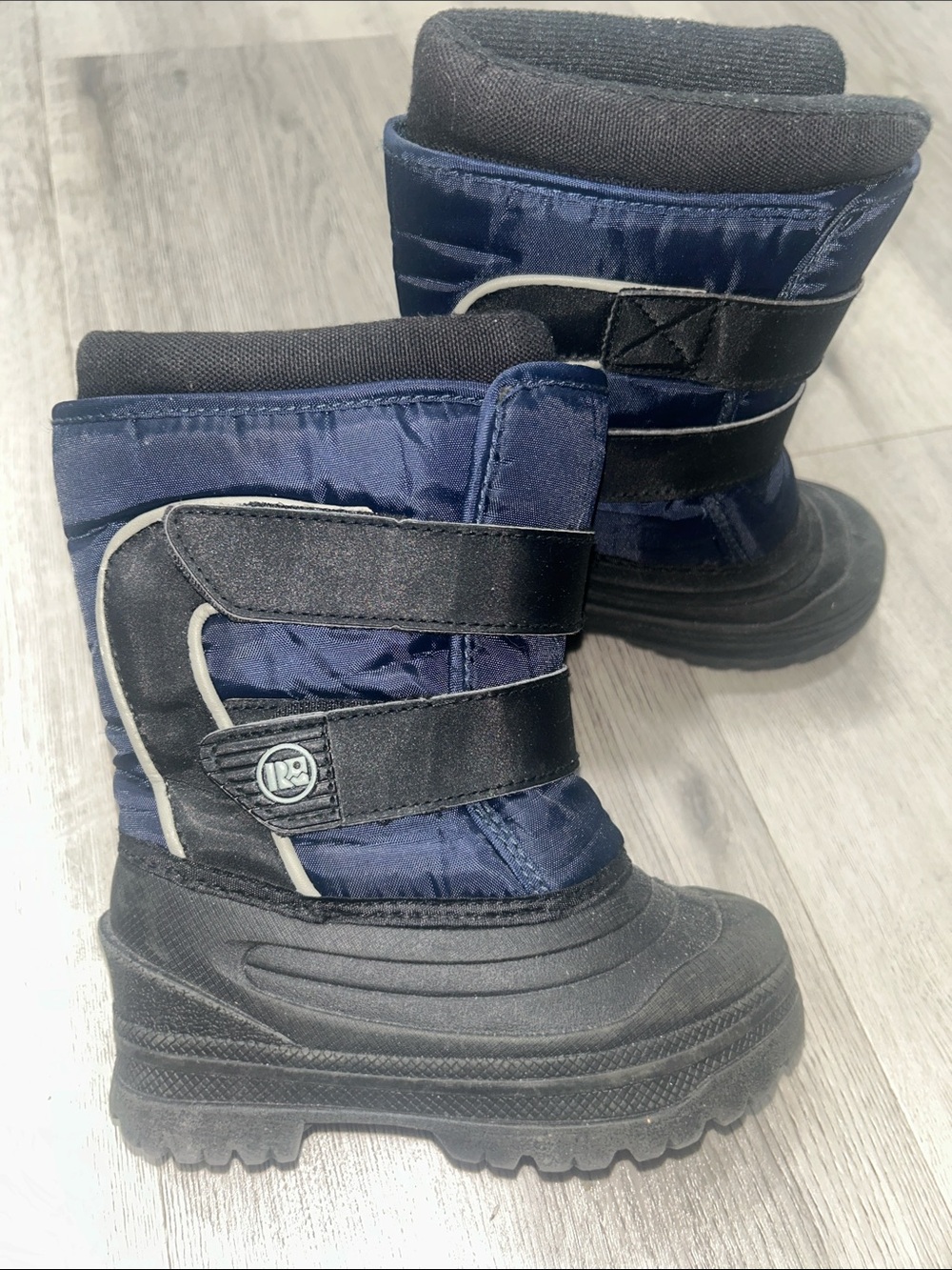 Rugged Outback Kids Waterproof Winter Boots - Navy sz 9